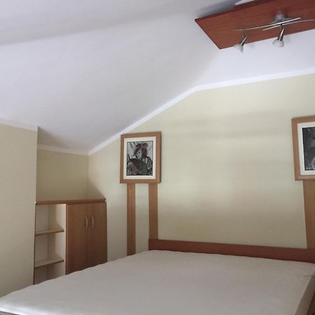 Villa Sara Guesthouse Sveti Stefan Habitación foto